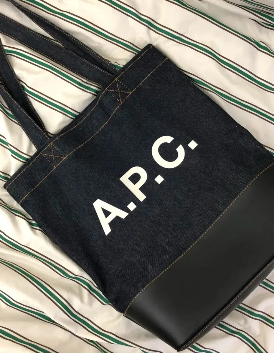 A.P.C 데님 에코백 가방